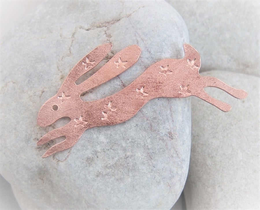 Hare brooch in copper