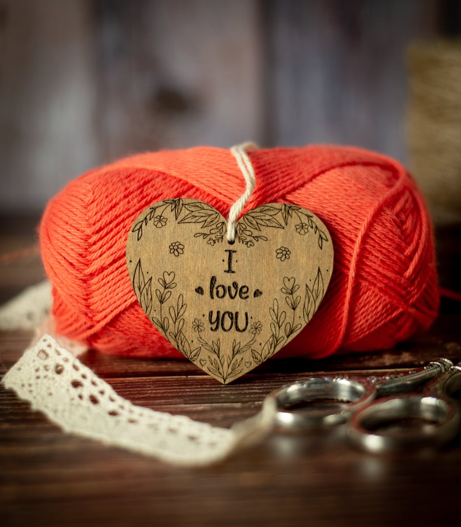 "I love you" Wooden ornament 