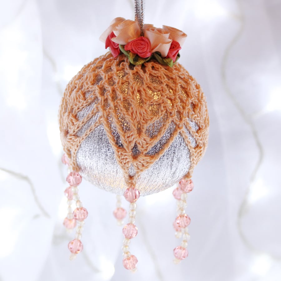 Christmas bauble silver and peach crochet lace vintage style, E4