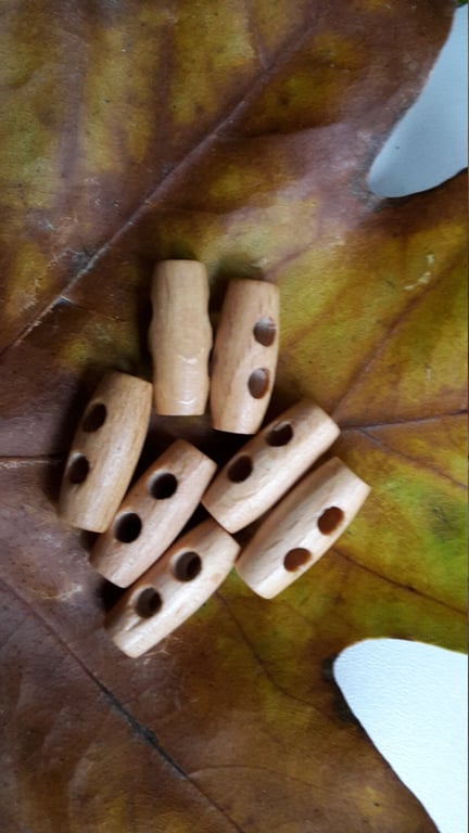 19mm 25mm 3 4" & 1" Olive Wood Toggle x 6 Buttons