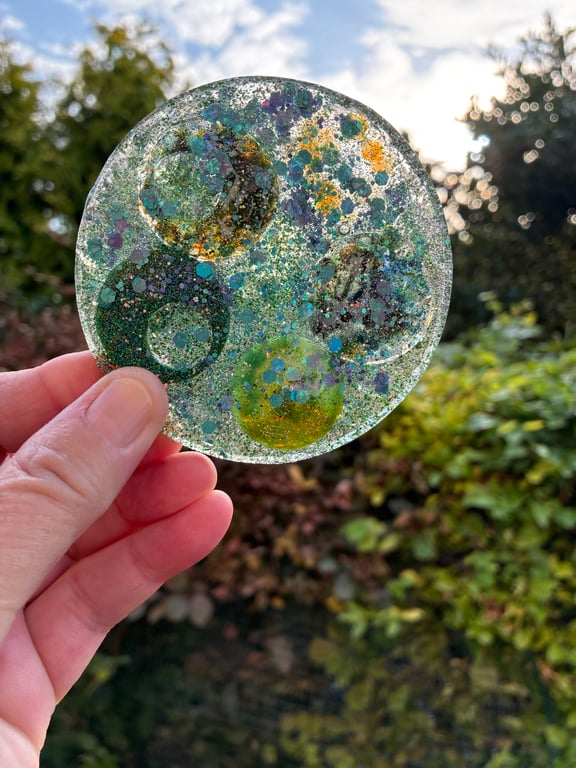 Green and blue glitter resin round coaster 