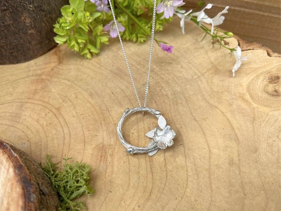 Handmade Silver Meadow Bloom Necklace
