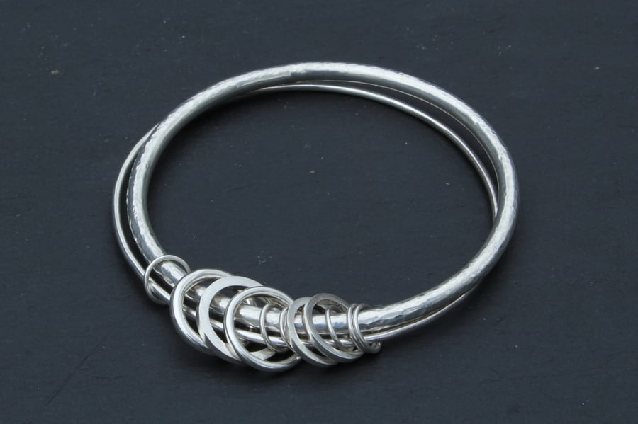 Silver ring bangle