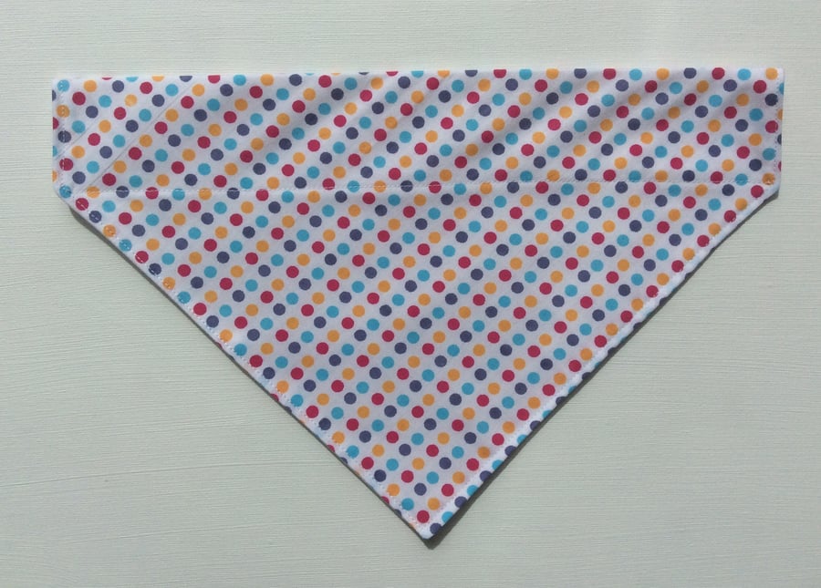 Over  the collar medium dog bandana, spotty fabric.