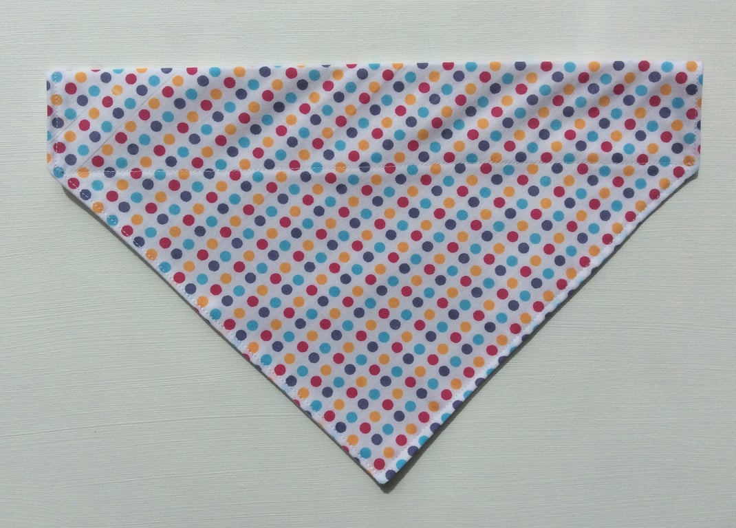 Over  the collar medium dog bandana, spotty fabric.