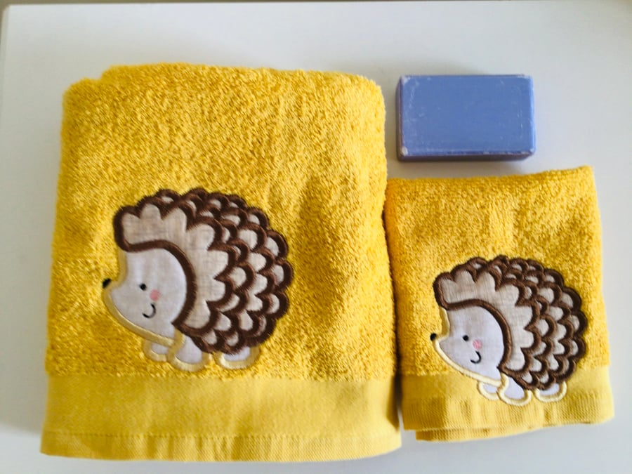 Hedgehog Towel and Flannel set. Mustard.