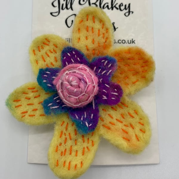 Big yellow flower brooch 