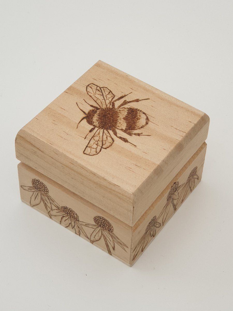 Custom order for KS, Wooden ring box, small trinket box, pyrography bee design 