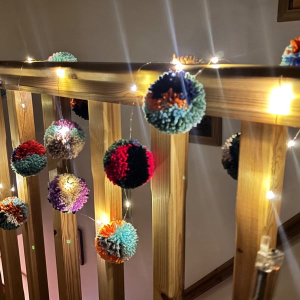 3 metres LED string lights, pompom fairy lights, pompom garland