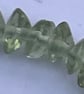 36cm string of tumbled Peridot chip beads 2-3mm - Image 7