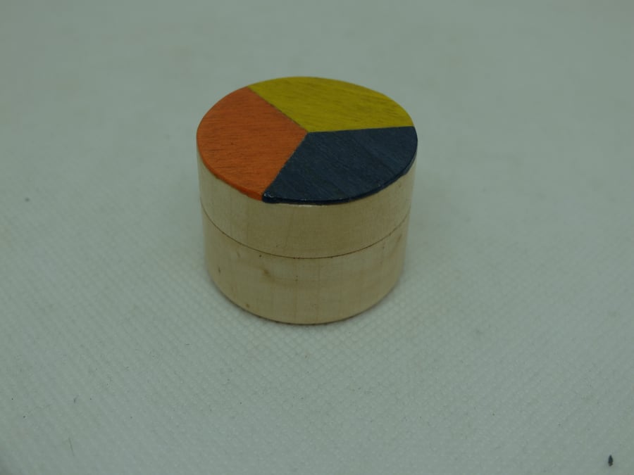 Tiny round wooden pot with colourful lid, hand-veneered