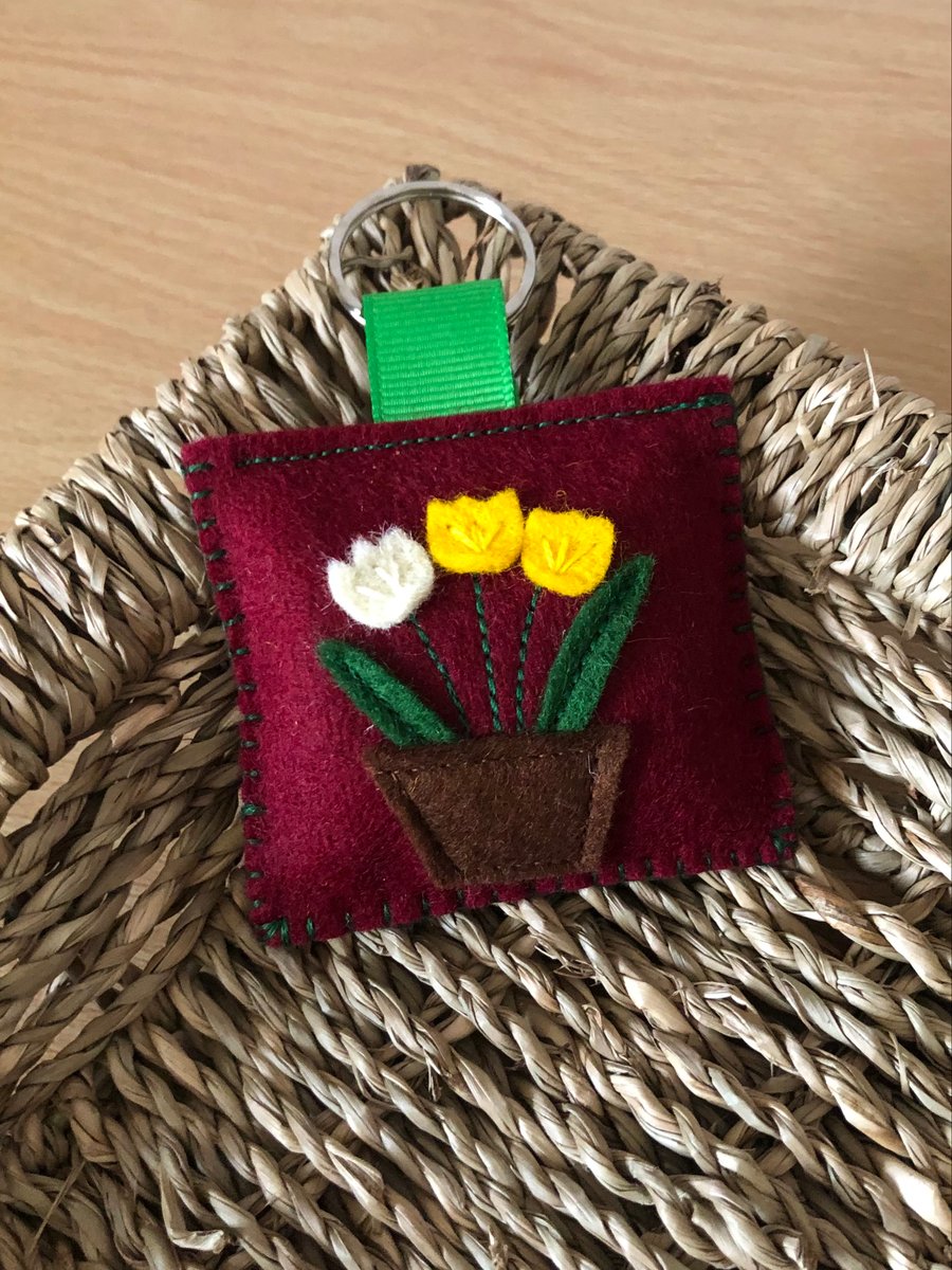 Handmade keyring from wool felt.
