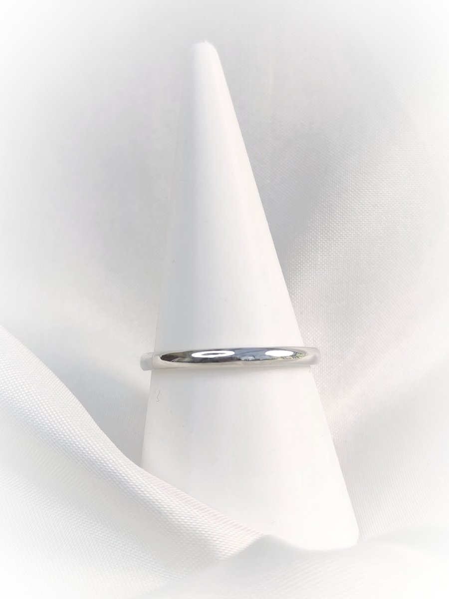 Simple silver polished band ring