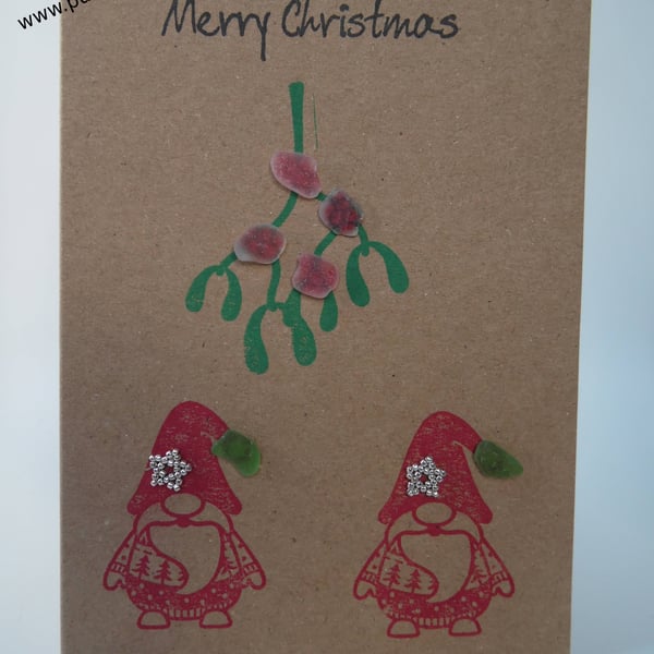 Gnomes Under the Mistletoe Christmas Card - Brown C336B