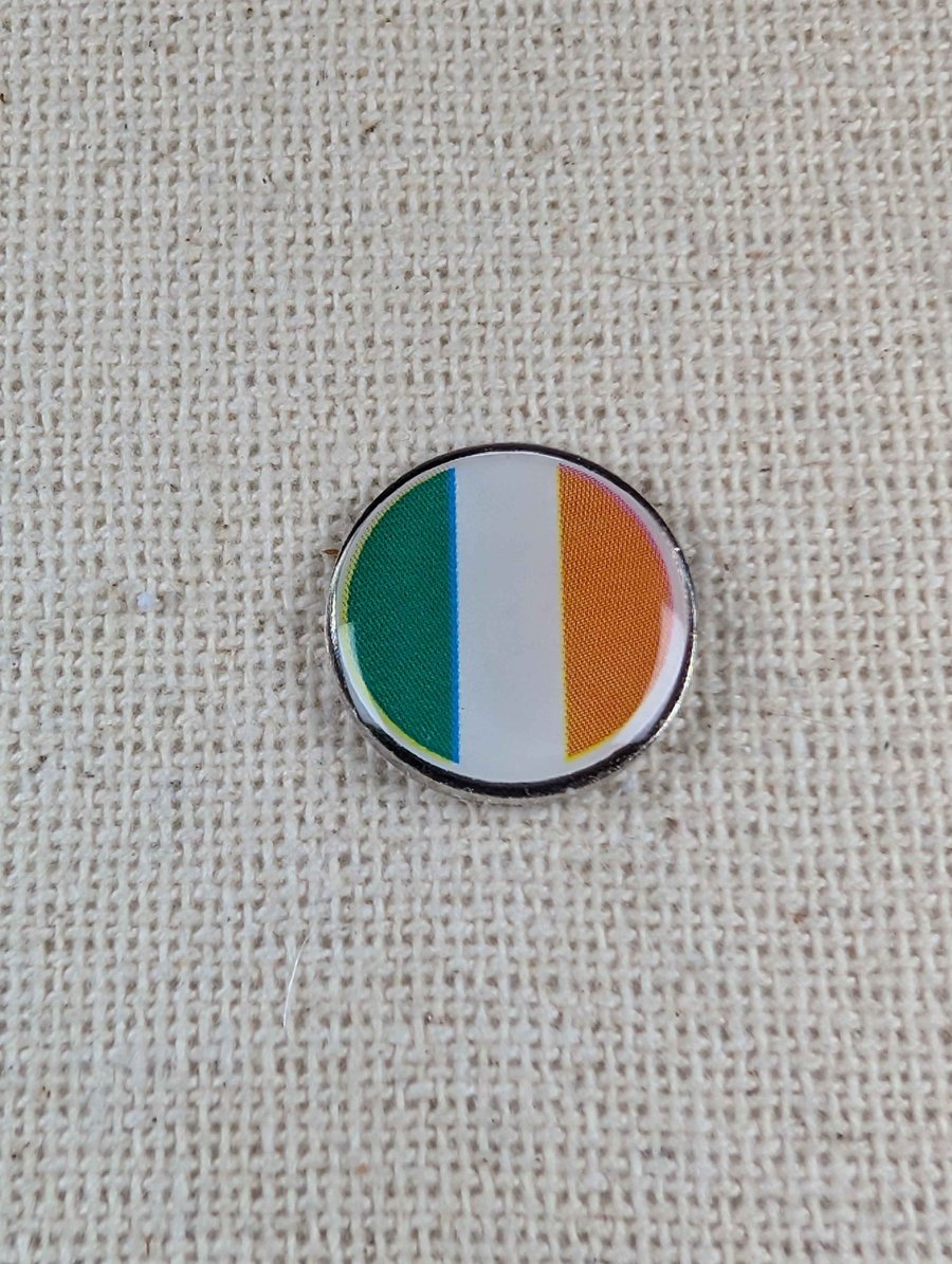 Ireland Flag Pin - Large Resin Topped Pin Badge - Irish Flag Badge