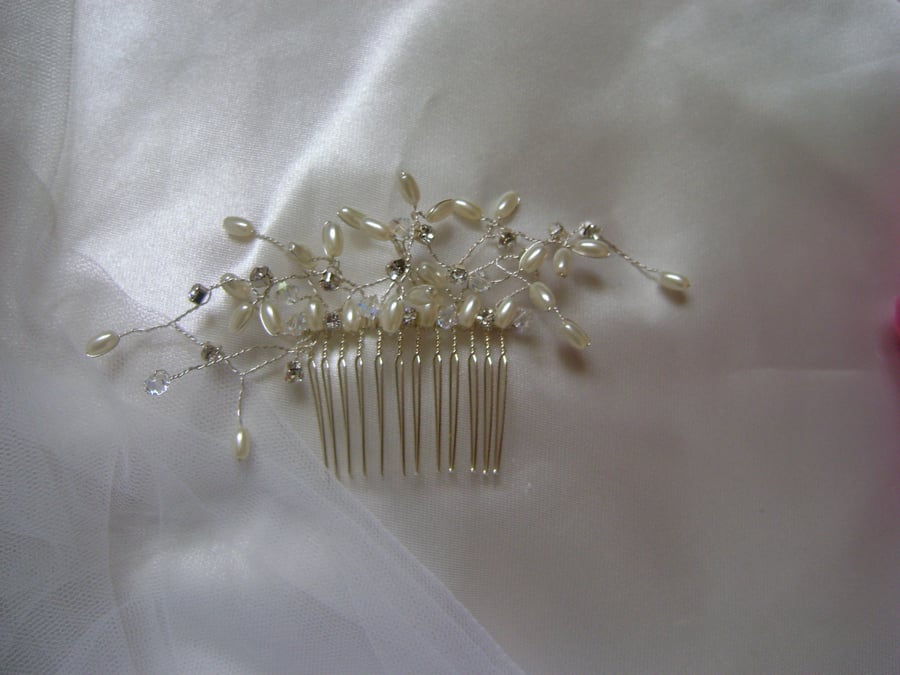 Starling - Crystal, Diamante & Ivory Pearl Bridal Comb