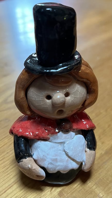 Ffion – Handmade Auburn-Haired Welsh Lady Ceramic Figurine