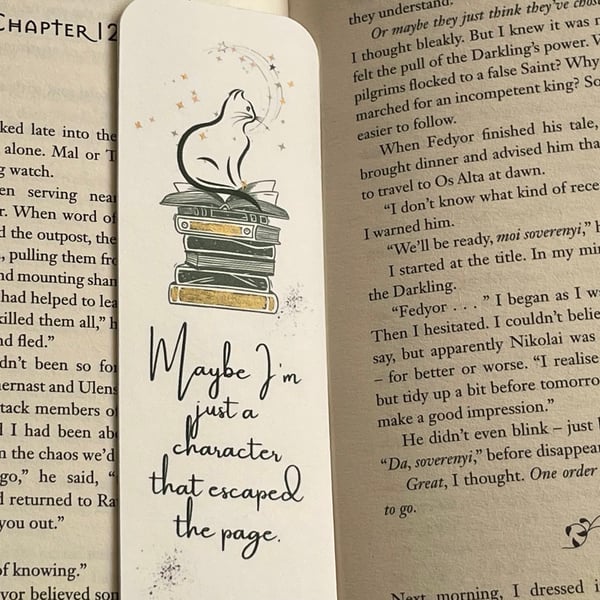 Cat on Books Bookmark, Aesthetic Bookmark for Cat and Book Lover