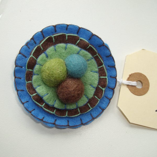 Round Flower Brooch. Brown, Blue & Green