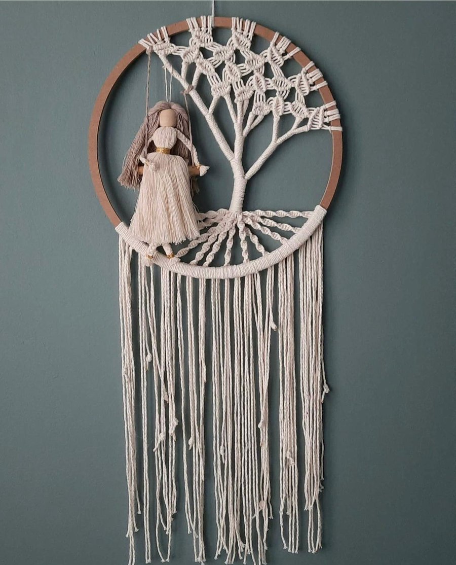 Beige dreamcatcher with Doll