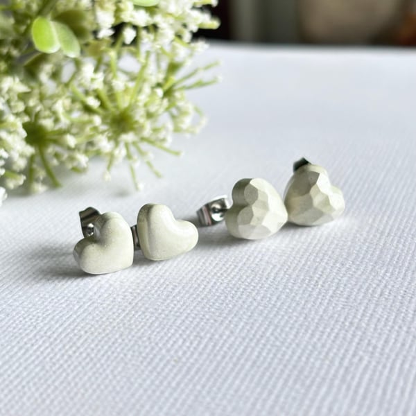 Green Heart Stud Earrings Set