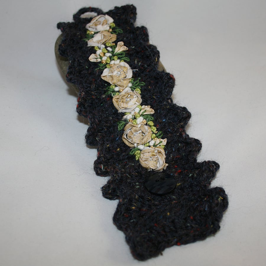 Embroidered and Knitted Cuff - Roses on navy lace
