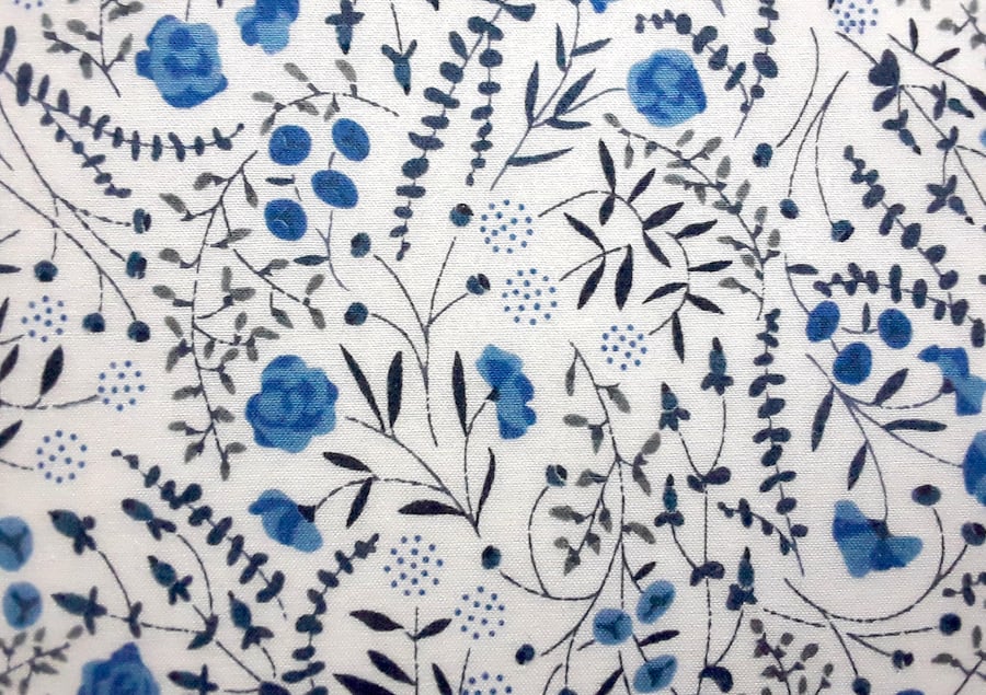 Liberty Fabric 10" Square : LILIAN'S BERRIES : Blue White Ditzy Floral