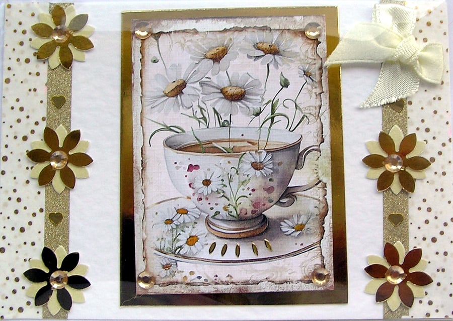 Daisy Flower Hand Crafted Decoupage Card - Blank (2563)