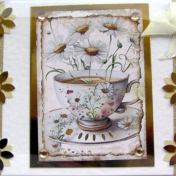 Daisy Flower Hand Crafted Decoupage Card - Blank (2563)