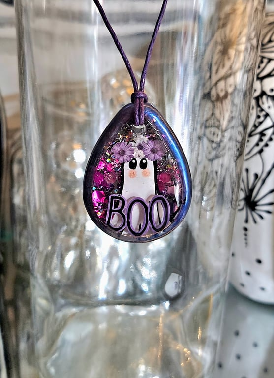 Handmade 'BOO' purple necklace -hand painted ghost with glitter set in resin. 