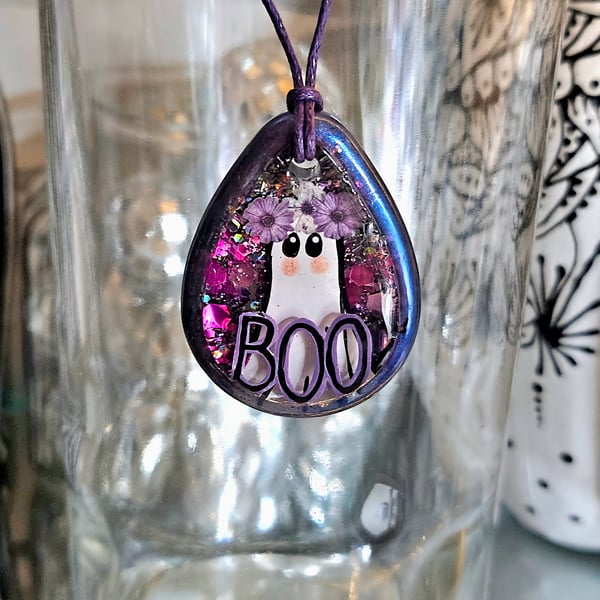 Handmade 'BOO' purple necklace -hand painted ghost with glitter set in resin. 