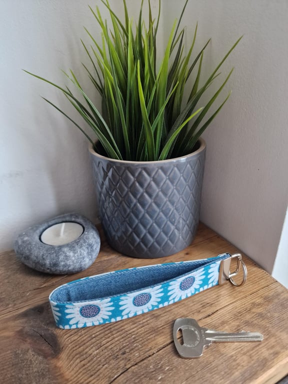 Handmade Blue & White Daisy Wristlet Keyring - Upcycled Denim