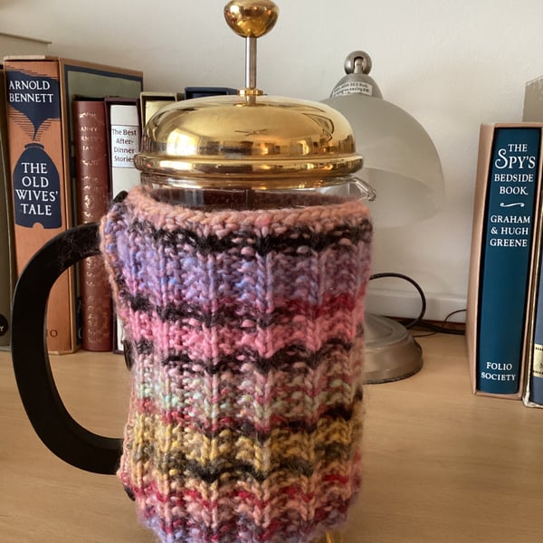HAND KNITTED CAFETIERE COSY FOR A 1 LITRE COFFEE POT IN MULTICOLOURED YARN