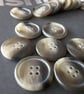 1" 25mm 40L Polyester Horn Buttons - Image 5