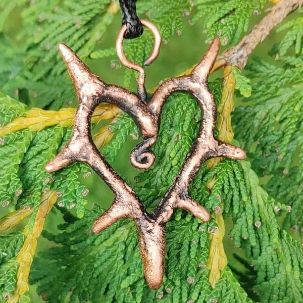 Primitive Spiked Heart Necklace 
