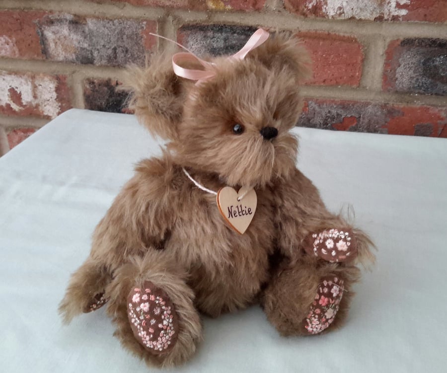 Artist Bear, Nettie, OOAK Collectable bear, 9" hand embroidered mohair bear 