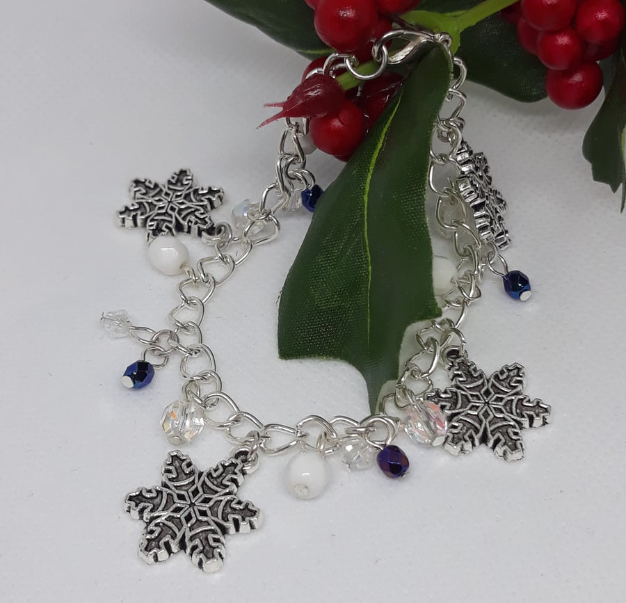 CHB07 Snowflake beaded Christmas charm bracelet
