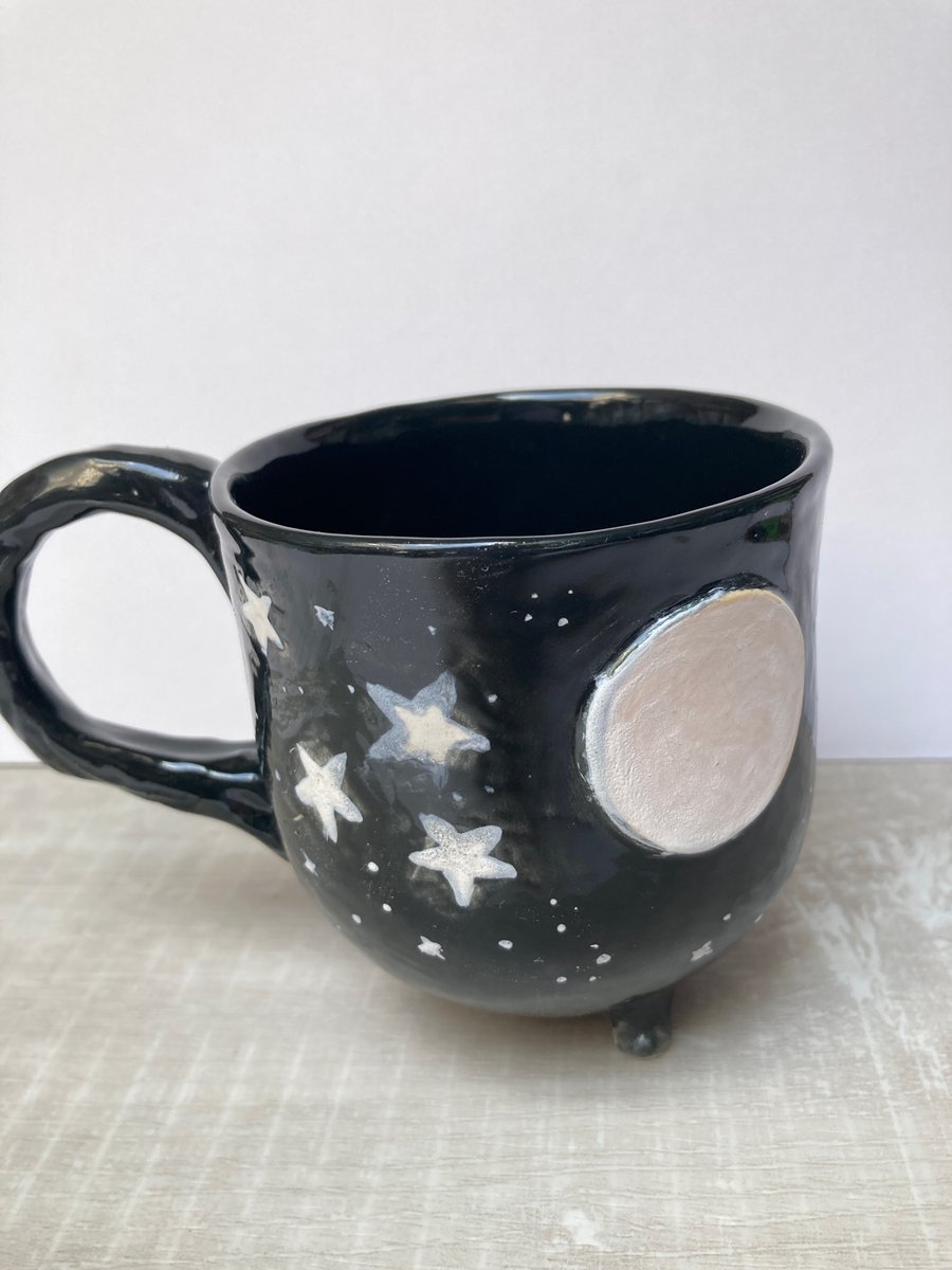 Cauldron style mug Moon and stars