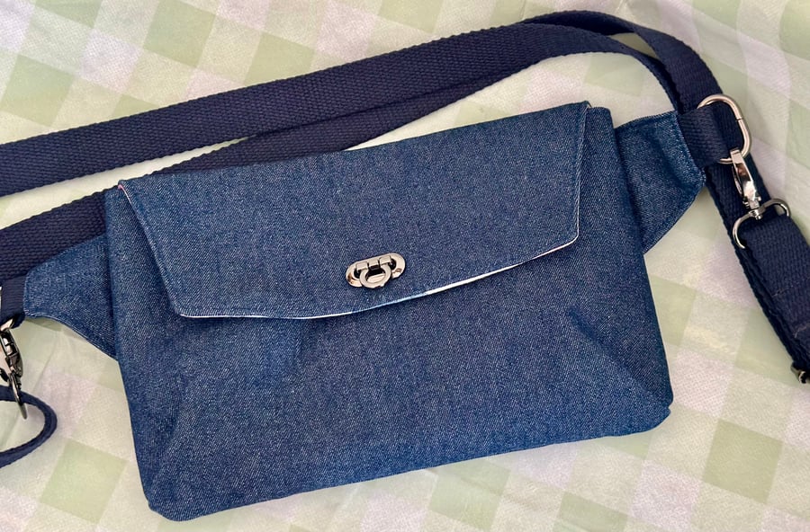 Haralson Belt Bag. Pattern by Noodlehead.