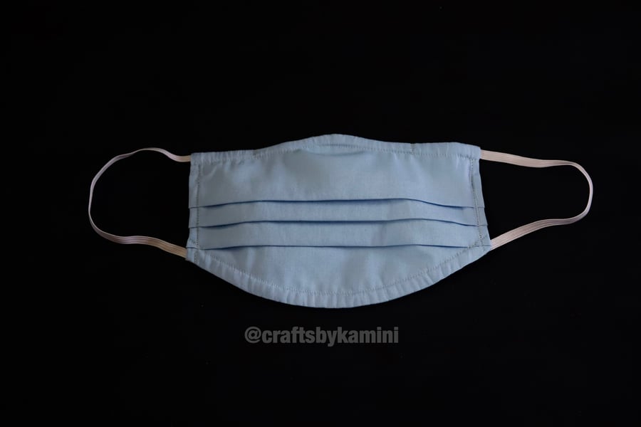 Blue washable face covering with nose wire and filter pocket (postage included)