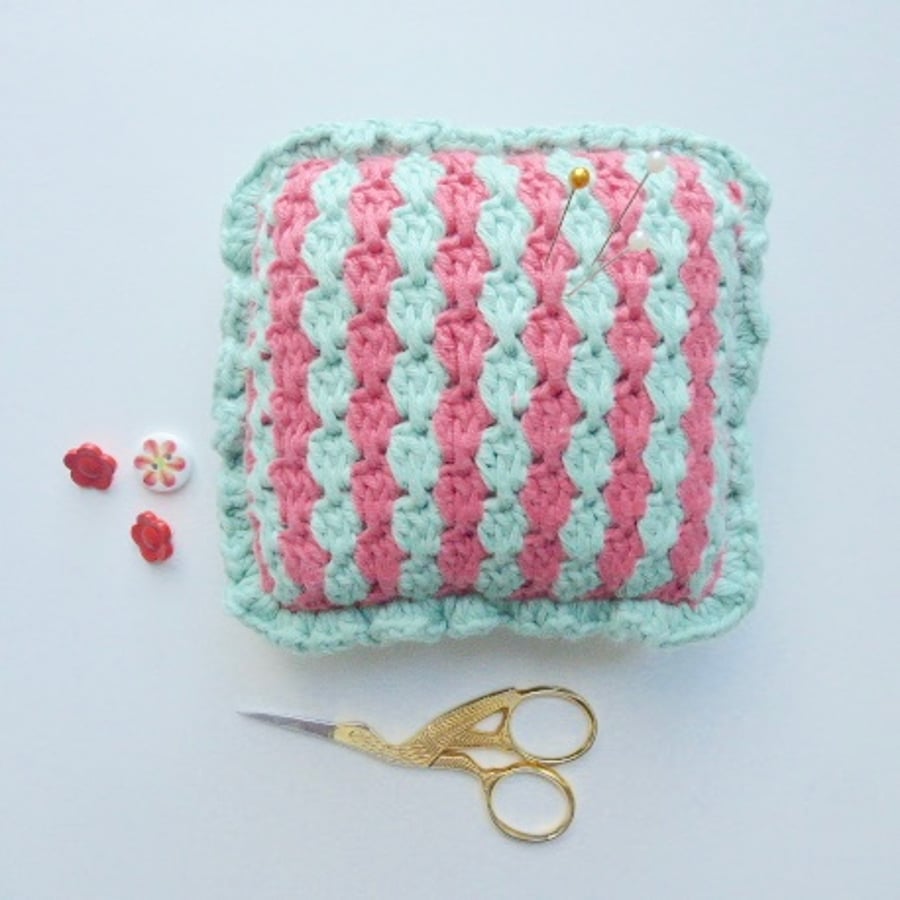 Pincushion, crochet square pincushion, organic cotton pincushion