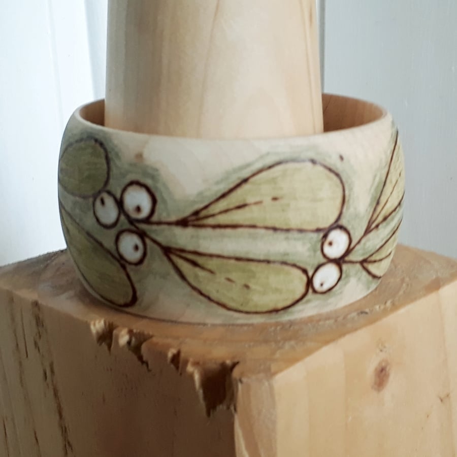 Pyrography mistletoe wooden bangle 