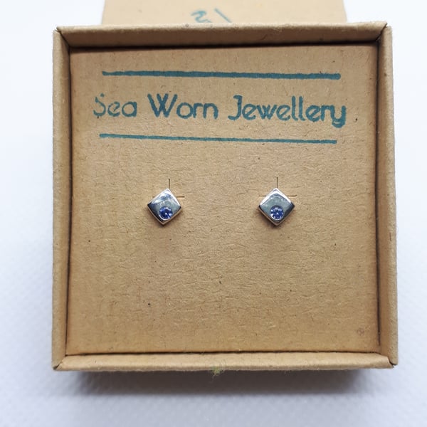 SALE Silver studs with purple cubic zirconia 