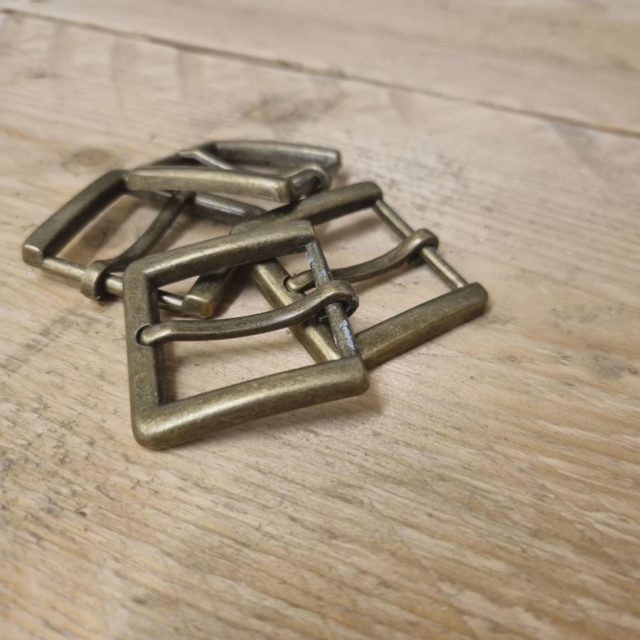 30mm Brass Tone belt buckles X10