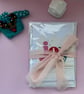 A pack of 5 various Christmas cards - Image 5