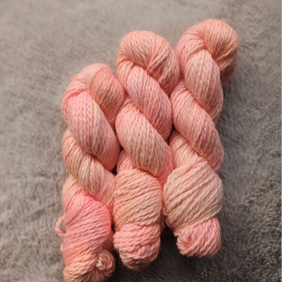 Strawberry Lemonade 100g Hand dyed Baby Alpaca Chunky Yarn