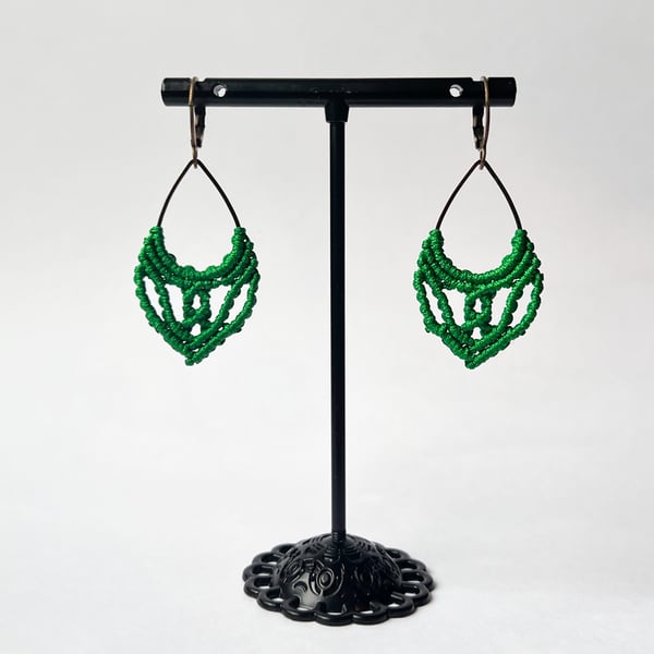 Earrings Macrame Tear Shaped - Green FREE UK P&P