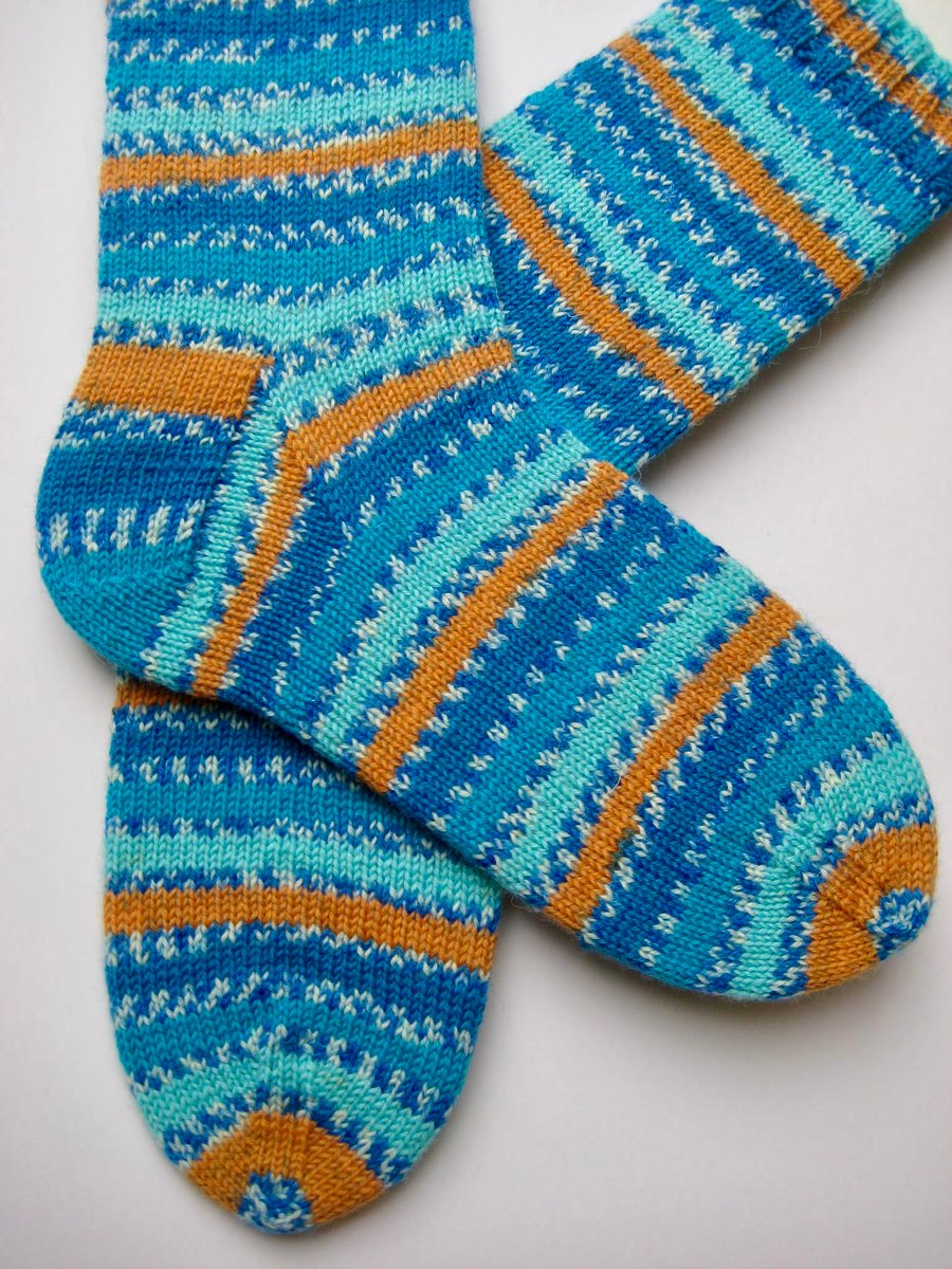 hand knit mens wool socks size 8-10