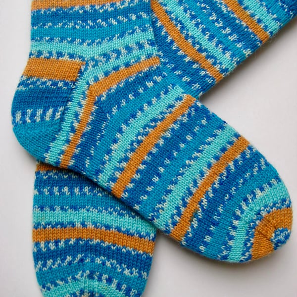 hand knit mens wool socks size 8-10