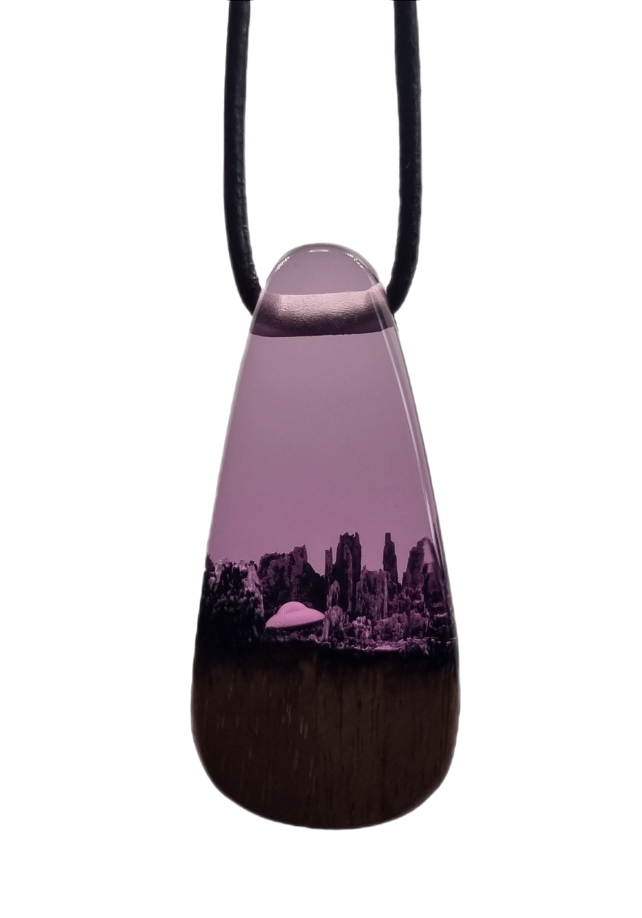 UFO Pendant (Tourmaline) 